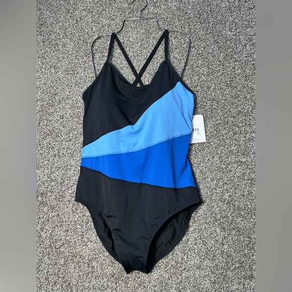 NWT Dolfin Color Block Moderate 1-Piece Swimsuit Size 18 - Picture 3 of 6